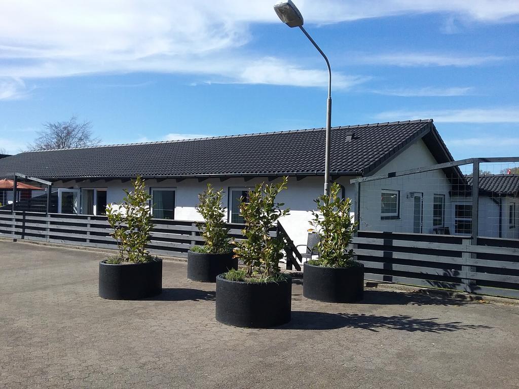 Hals Hotel Ferielejlighed Esterno foto